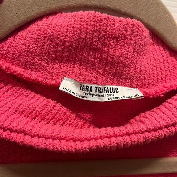 New ZARA Pink Sweater Long Sleeve Shirt - Cut Open Center - Picture 4 of 5